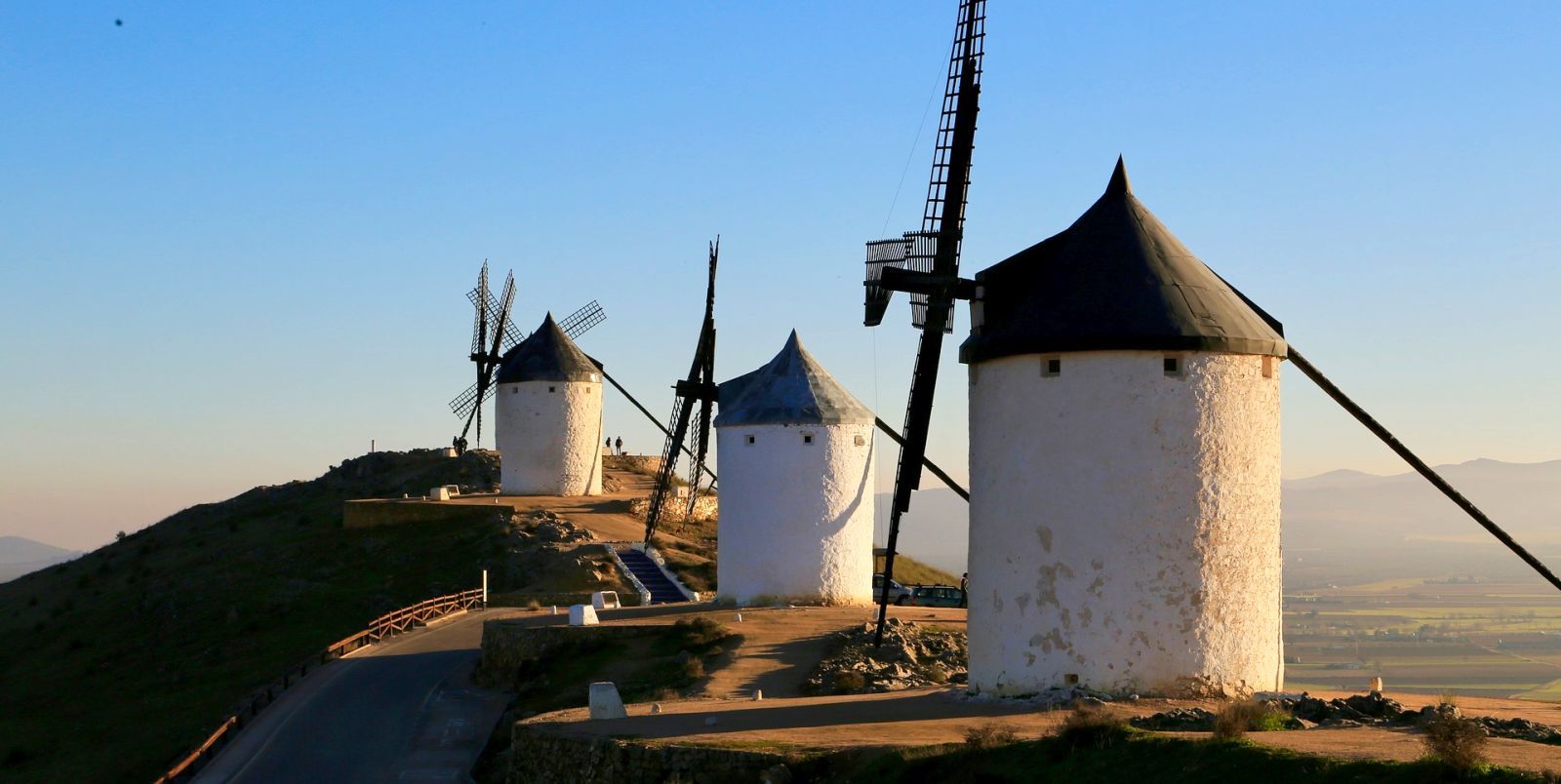 Hoteles Centro de España - Conoce a los gigantes de Don Quijote