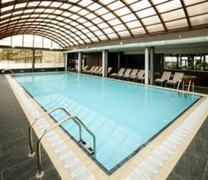 Piscina Aparthotel Guitart La Molina