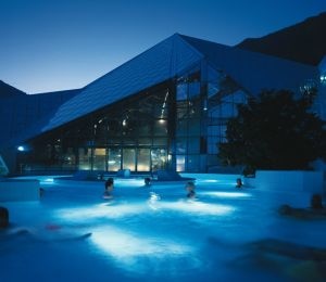 Entrada Nocturna en Caldea, Andorra