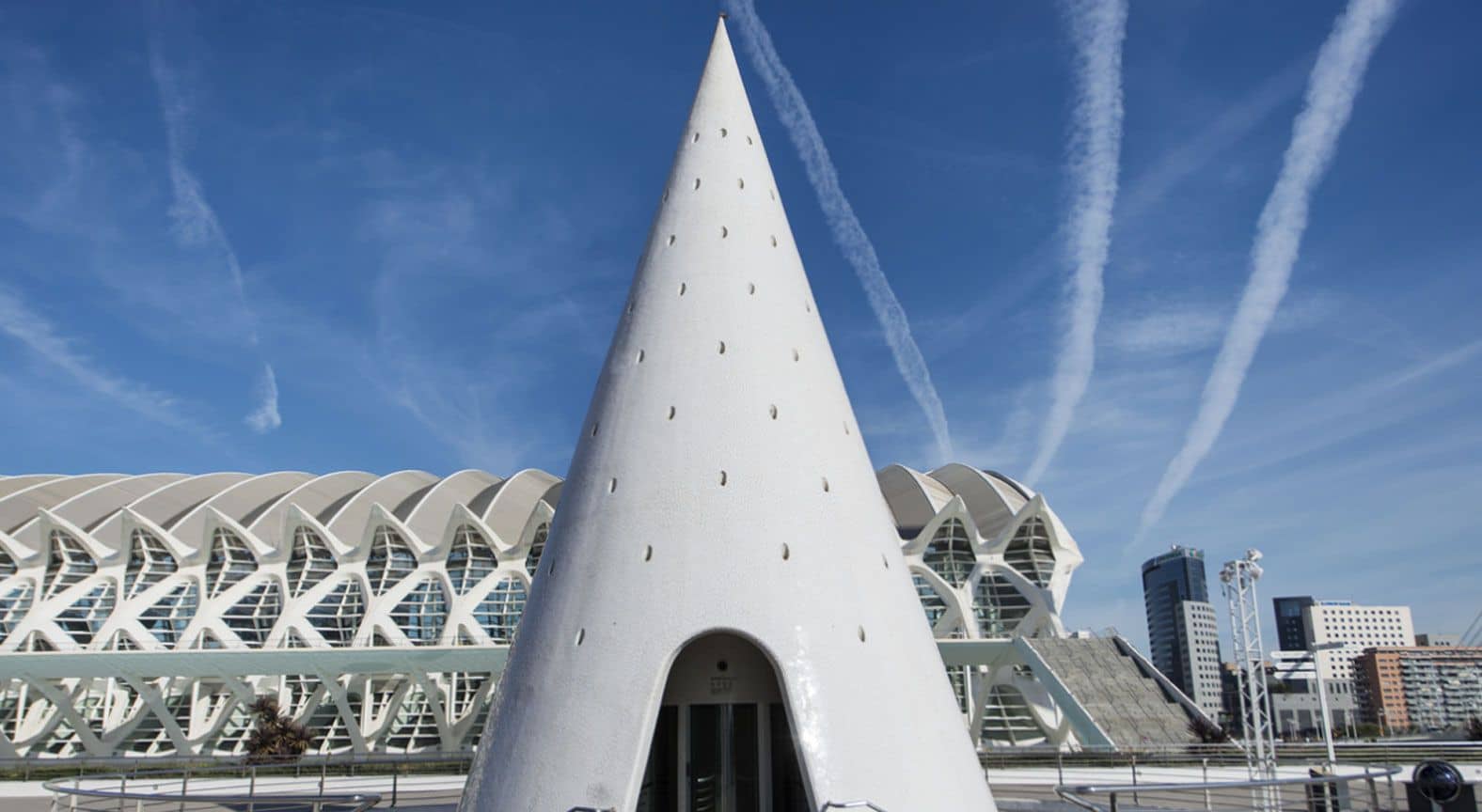 Hotel + Entradas Ciudad de las Artes y las Ciencias Valencia - Alojamientos en Valencia