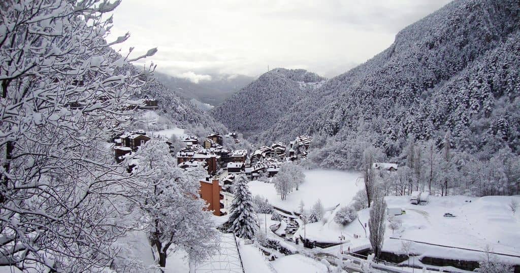 Ofertas Paquetes Esquí Hotel y Forfait Vallnord - Alojamientos en Andorra la Vella