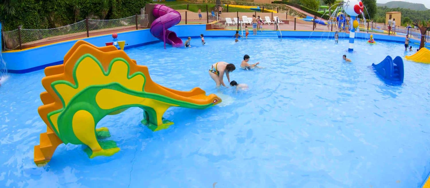 Hotel + Entradas parque acuático Aqualeon - Alojamientos en El Vendrell