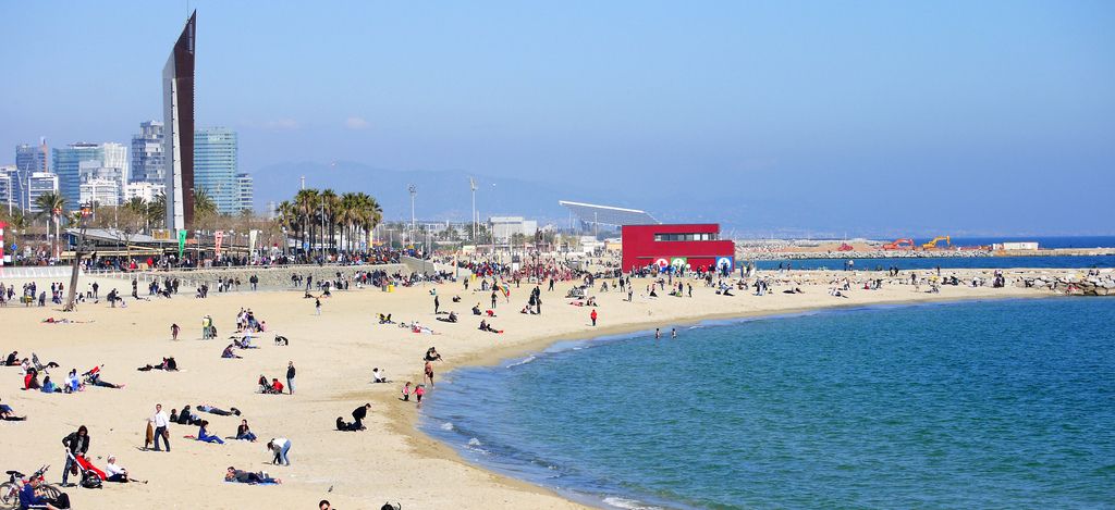 Hotel + Entradas bus turístico Barcelona 2 días - Alojamientos en Barcelona