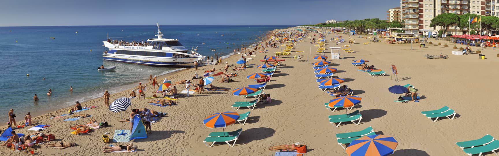 Escapada ruta de senderismo con burros y hotel en el Maresme - Alojamientos en Costa del Maresme