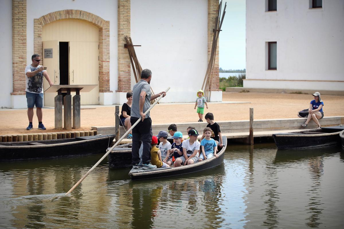 Escapada Delta del Ebro en familia, descubre MónNatura - Alojamientos en Deltebre