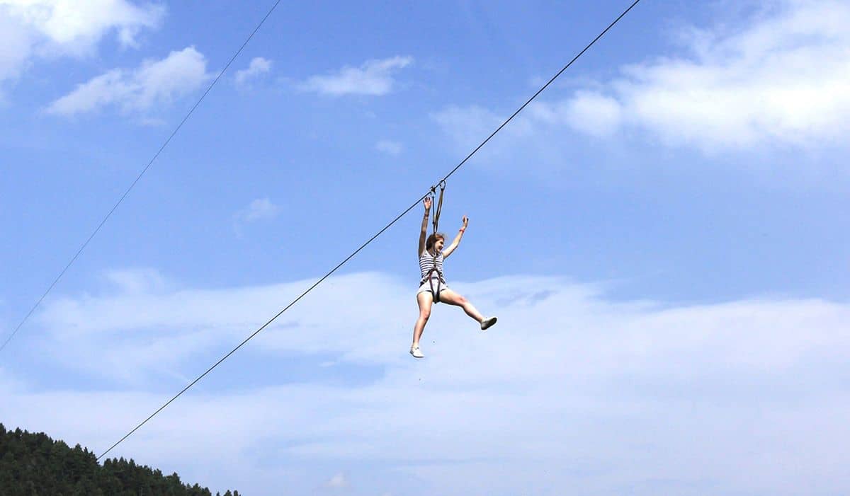 Escapada parque de aventuras con tirolinas y hotel en el Pirineo - Alojamientos en La Molina