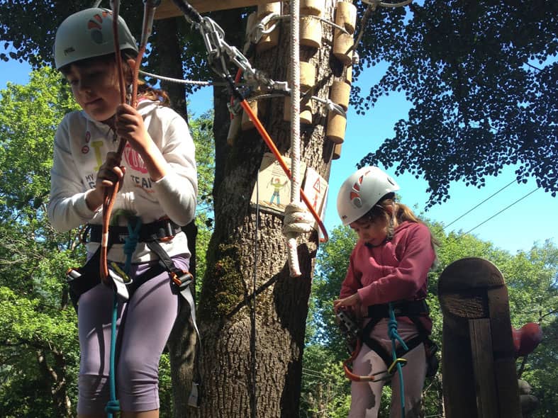 Parque de aventura con tirolina gigante + hotel en la Vall d'Aran - Alojamientos en Viella